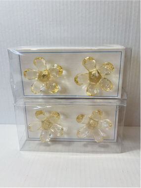 NEW Pottery Barn Kids Yellow Crystal Flower Drawer Knobs Set of 4 NOS Retired